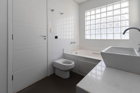 Banheiro da Suíte 1 de casa à venda com 4 quartos, 500m² em Tremembé, São Paulo