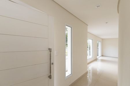 Casa à venda com 500m², 4 quartos e 6 vagas Casa à venda com 500m², 4 quartos e 6 vagashall