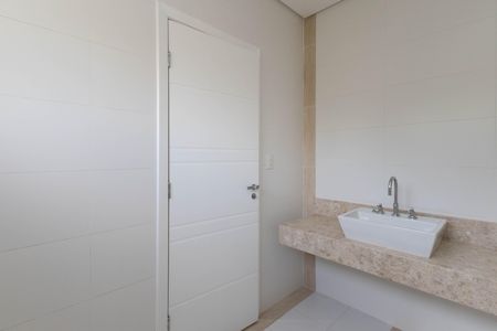 Casa à venda com 500m², 4 quartos e 6 vagas Casa à venda com 500m², 4 quartos e 6 vagasBanheiro da Suíte 3