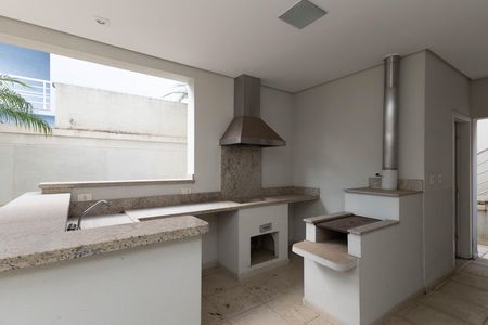 Casa à venda com 500m², 4 quartos e 6 vagas Casa à venda com 500m², 4 quartos e 6 vagasChurrasqueira