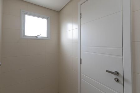 Casa à venda com 500m², 4 quartos e 6 vagas Casa à venda com 500m², 4 quartos e 6 vagasLavabo 2