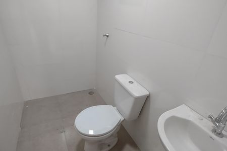 Casa para alugar com 100m², 2 quartos e 1 vaga Casa para alugar com 100m², 2 quartos e 1 vagaBanheiro 1