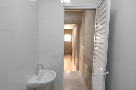 Casa para alugar com 100m², 2 quartos e 1 vaga Casa para alugar com 100m², 2 quartos e 1 vagaBanheiro 2