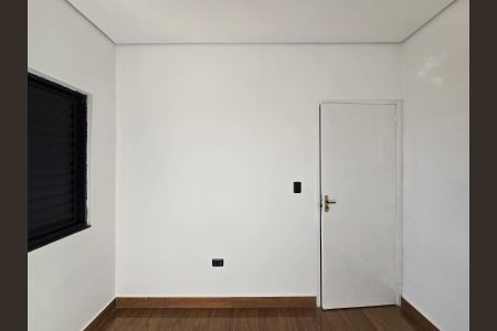 Quarto 02 de kitnet/studio para alugar com 2 quartos, 34m² em Jardim Presidente Dutra, Guarulhos
