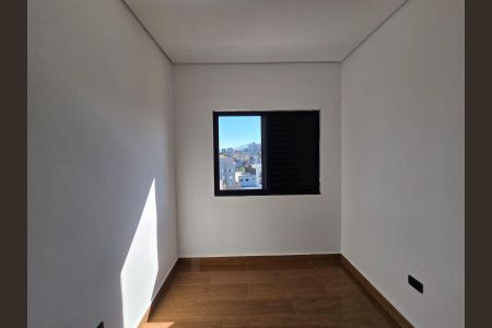 Quarto 02 de kitnet/studio para alugar com 2 quartos, 34m² em Jardim Presidente Dutra, Guarulhos
