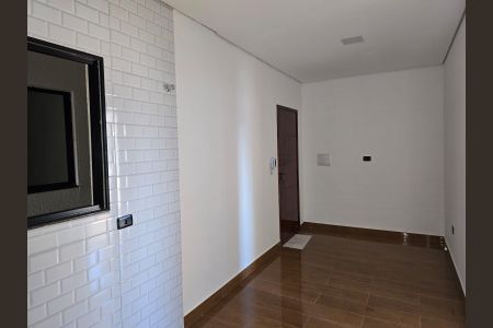 Sala / Cozinha de kitnet/studio para alugar com 2 quartos, 34m² em Jardim Presidente Dutra, Guarulhos