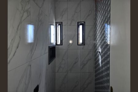 Studio para alugar com 34m², 2 quartos e sem vaga Studio para alugar com 34m², 2 quartos e sem vagaBanheiro Social