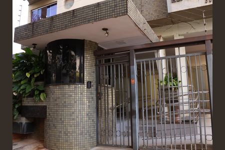 Apartamento à venda com 141m², 3 quartos e 2 vagasFachada e portaria