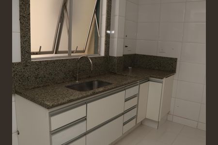 Cozinha de apartamento à venda com 3 quartos, 141m² em Jardim Goiás, Goiânia