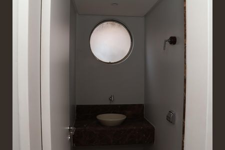 Apartamento à venda com 141m², 3 quartos e 2 vagaslavabo