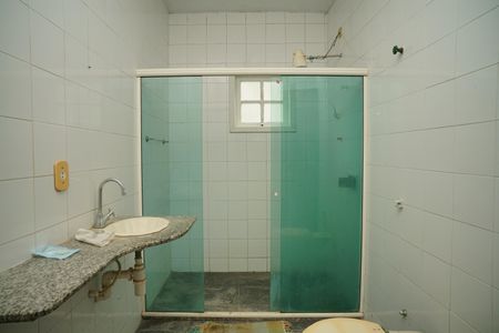 Casa para alugar com 82m², 2 quartos e sem vagaBanheiro