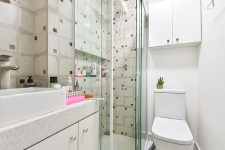 Apartamento à venda com 100m², 3 quartos e 1 vaga Apartamento à venda com 100m², 3 quartos e 1 vagaBanheiro social 2
