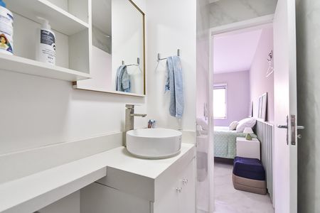 Apartamento à venda com 100m², 3 quartos e 1 vaga Apartamento à venda com 100m², 3 quartos e 1 vagaBanheiro da suíte
