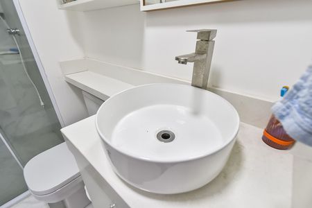 Apartamento à venda com 100m², 3 quartos e 1 vaga Apartamento à venda com 100m², 3 quartos e 1 vagaBanheiro da suíte