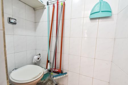 Casa à venda com 117m², 3 quartos e sem vaga Casa à venda com 117m², 3 quartos e sem vagaBanheiro de serviço