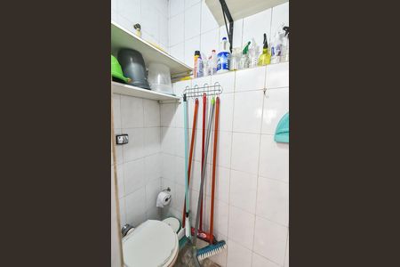 Casa à venda com 117m², 3 quartos e sem vaga Casa à venda com 117m², 3 quartos e sem vagaBanheiro de serviço