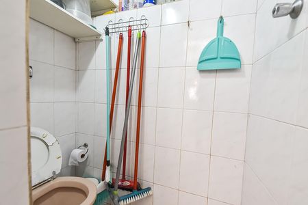 Casa à venda com 117m², 3 quartos e sem vaga Casa à venda com 117m², 3 quartos e sem vagaBanheiro de serviço