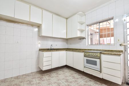 Casa à venda com 117m², 3 quartos e sem vaga Casa à venda com 117m², 3 quartos e sem vagaCozinha