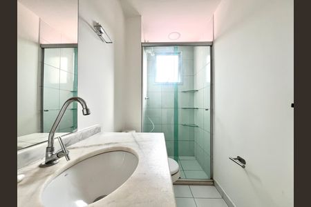 Apartamento para alugar com 60m², 2 quartos e 1 vaga Apartamento para alugar com 60m², 2 quartos e 1 vagaBanheiro da Suíte