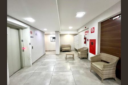 Apartamento para alugar com 60m², 2 quartos e 1 vaga Apartamento para alugar com 60m², 2 quartos e 1 vagaHall social