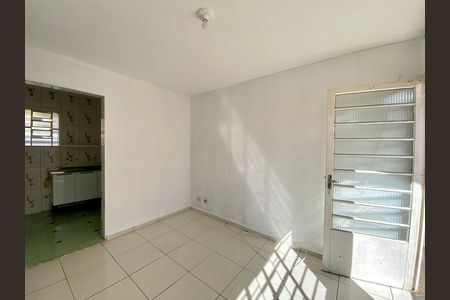 Casa de condomínio para alugar com 42m², 2 quartos e 1 vagaSala