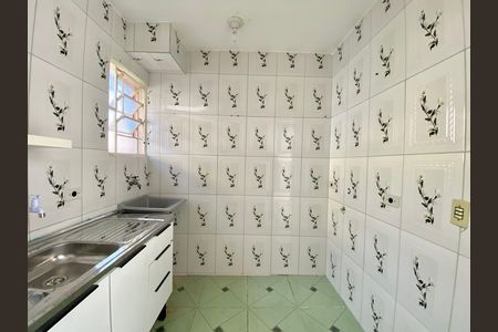 Casa de condomínio para alugar com 42m², 2 quartos e 1 vagaÁrea de Serviço