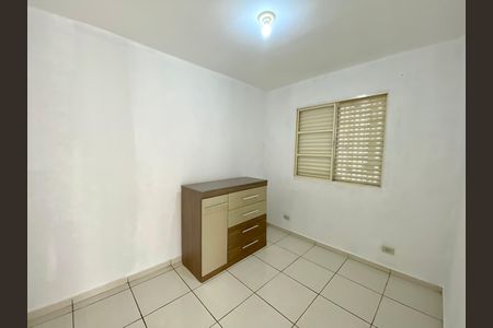 Quarto 2 de casa de condomínio para alugar com 2 quartos, 42m² em Vila Carmela I, Guarulhos
