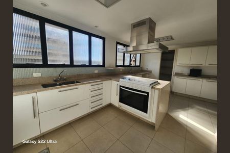 Apartamento à venda com 240m², 3 quartos e 4 vagas Apartamento à venda com 240m², 3 quartos e 4 vagasFoto 13