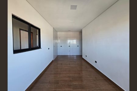 Sala / Cozinha de kitnet/studio para alugar com 1 quarto, 40m² em Jardim Presidente Dutra, Guarulhos