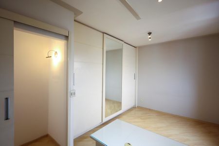 Apartamento à venda com 50m², 1 quarto e 1 vaga Apartamento à venda com 50m², 1 quarto e 1 vagaQuarto / home office