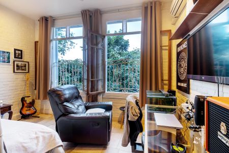 Sala de casa de condomínio à venda com 4 quartos, 290m² em Colinas do Ermitage (Sousas), Campinas