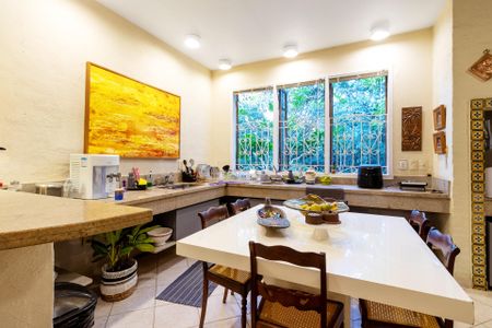 Cozinha de casa de condomínio à venda com 4 quartos, 290m² em Colinas do Ermitage (Sousas), Campinas