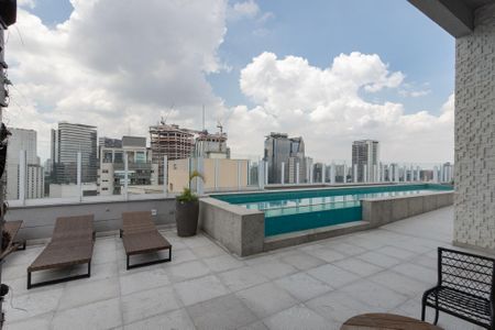 Apartamento para alugar com 61m², 1 quarto e 1 vagaPiscina