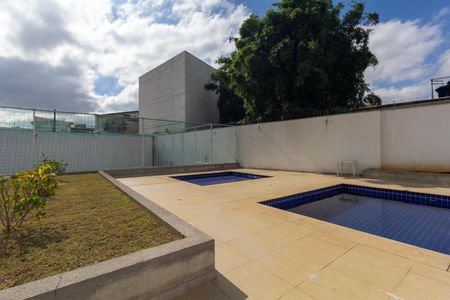 Apartamento para alugar com 52m², 2 quartos e 2 vagas Apartamento para alugar com 52m², 2 quartos e 2 vagasÁrea comum - Piscina