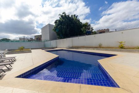 Apartamento para alugar com 52m², 2 quartos e 2 vagas Apartamento para alugar com 52m², 2 quartos e 2 vagasÁrea comum - Piscina