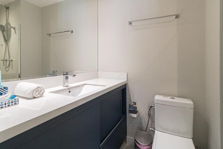 Apartamento para alugar com 56m², 1 quarto e 1 vaga Apartamento para alugar com 56m², 1 quarto e 1 vagaBanheiro da Suíte
