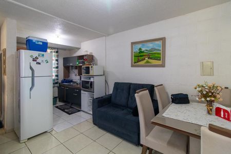 Sala de apartamento à venda com 2 quartos, 60m² em Vila Nova, Porto Alegre