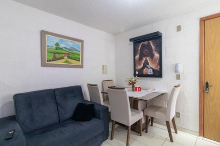 Sala de apartamento à venda com 2 quartos, 60m² em Vila Nova, Porto Alegre