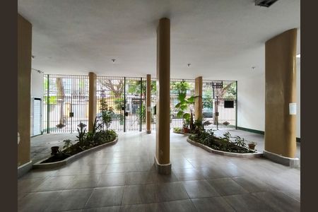 Apartamento à venda com 44m², 1 quarto e sem vaga Apartamento à venda com 44m², 1 quarto e sem vagaFachada e portaria