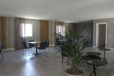 Apartamento para alugar com 43m², 2 quartos e sem vagaÁrea comum - Salão de festas