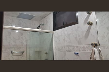 Apartamento para alugar com 160m², 4 quartos e 2 vagas
