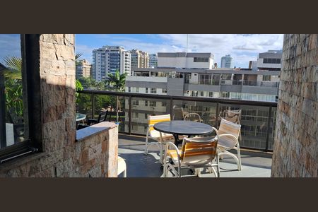 Apartamento para alugar com 160m², 4 quartos e 2 vagas