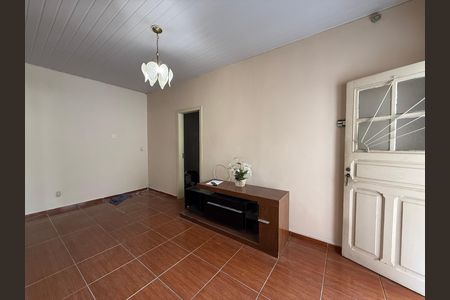 Sala de casa para alugar com 2 quartos, 180m² em Carlos Prates, Belo Horizonte