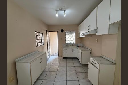 Casa para alugar com 180m², 2 quartos e 1 vagaCozinha