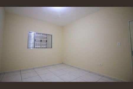 Casa para alugar com 2 quartos, 110m² em Parque Sao Rafael, São Paulo