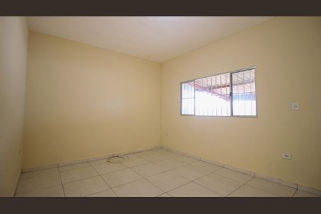 Casa para alugar com 2 quartos, 110m² em Parque Sao Rafael, São Paulo