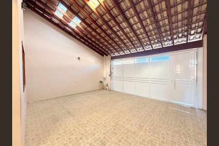 Casa à venda com 146m², 2 quartos e 3 vagasGaragem