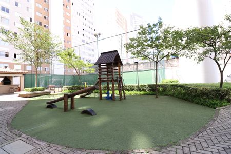 Apartamento à venda com 45m², 2 quartos e sem vagaÁrea comum - Playground