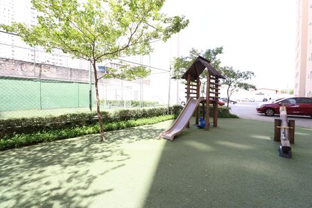 Apartamento à venda com 45m², 2 quartos e sem vagaÁrea comum - Playground