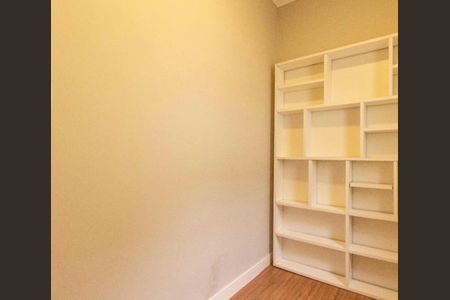 Foto 16 de casa à venda com 4 quartos, 183m² em Ipiranga, São Paulo